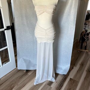 Cherry Mellow Cream Sheer Mesh Stretch Fitted Strapless Maxi Dress size Small